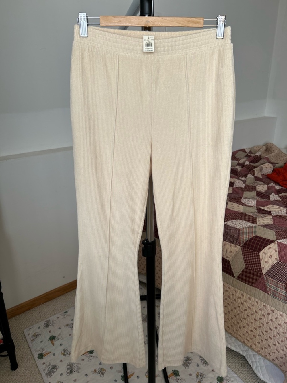 Aerie Corduroy Flare Pull On Pants Cream NWT Medium